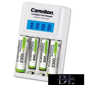   CAMELION uniwersalna ładowarka do baterii AA/AAA (w zestawie 2 baterie AA/2300 mAh i 2 baterie AAA/800 mAh)