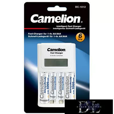 CAMELION uniwersalna ładowarka do baterii AA/AAA (w zestawie 2 baterie AA/2300 mAh i 2 baterie AAA/800 mAh)