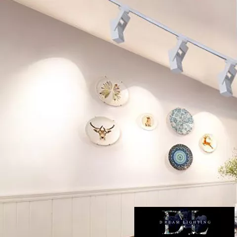 UNIVERSO Jednofazowa lampa szynowa 30 W 2700 lm 4000 K Ra≥90 24° biała