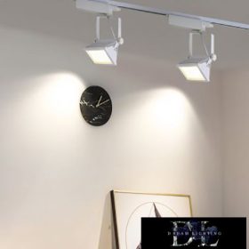   UNIVERSO Jednofazowa lampa szynowa 30 W 2700 lm 4000 K Ra≥90 90° biała